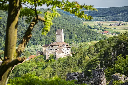 Blick auf Burg Kipfenberg vom Brandplatz